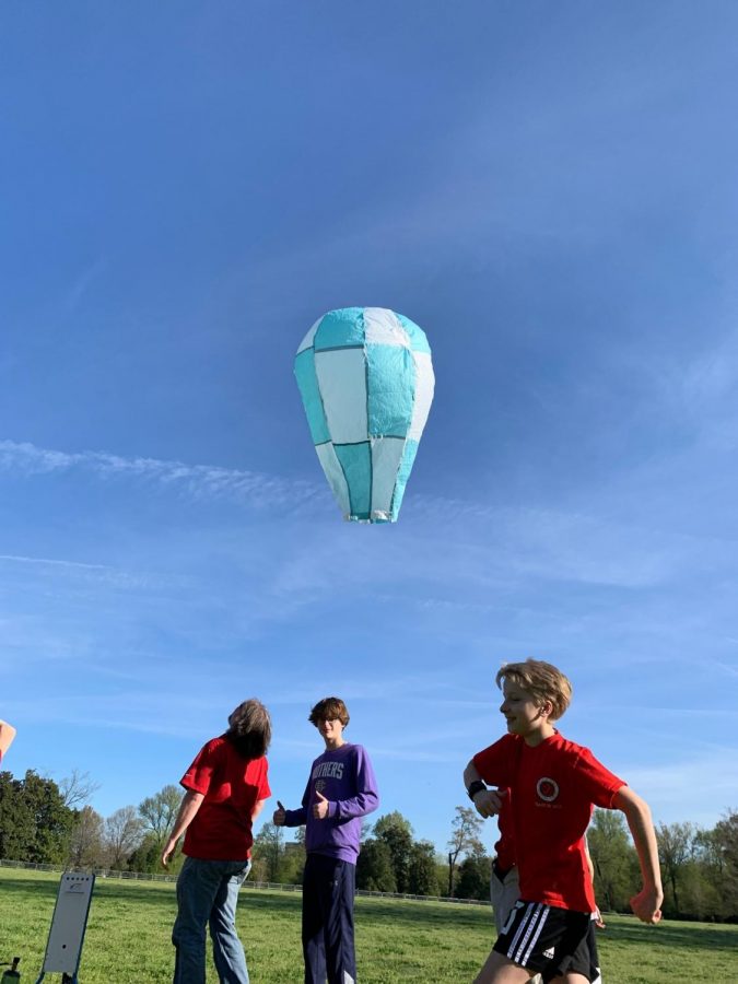GSL+8th+graders+launched+their+homemade+hot+air+balloon+into+the+ski